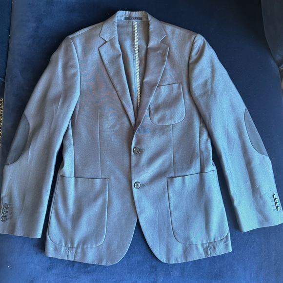 Arturo Calle Blazer - Picture 7 of 9